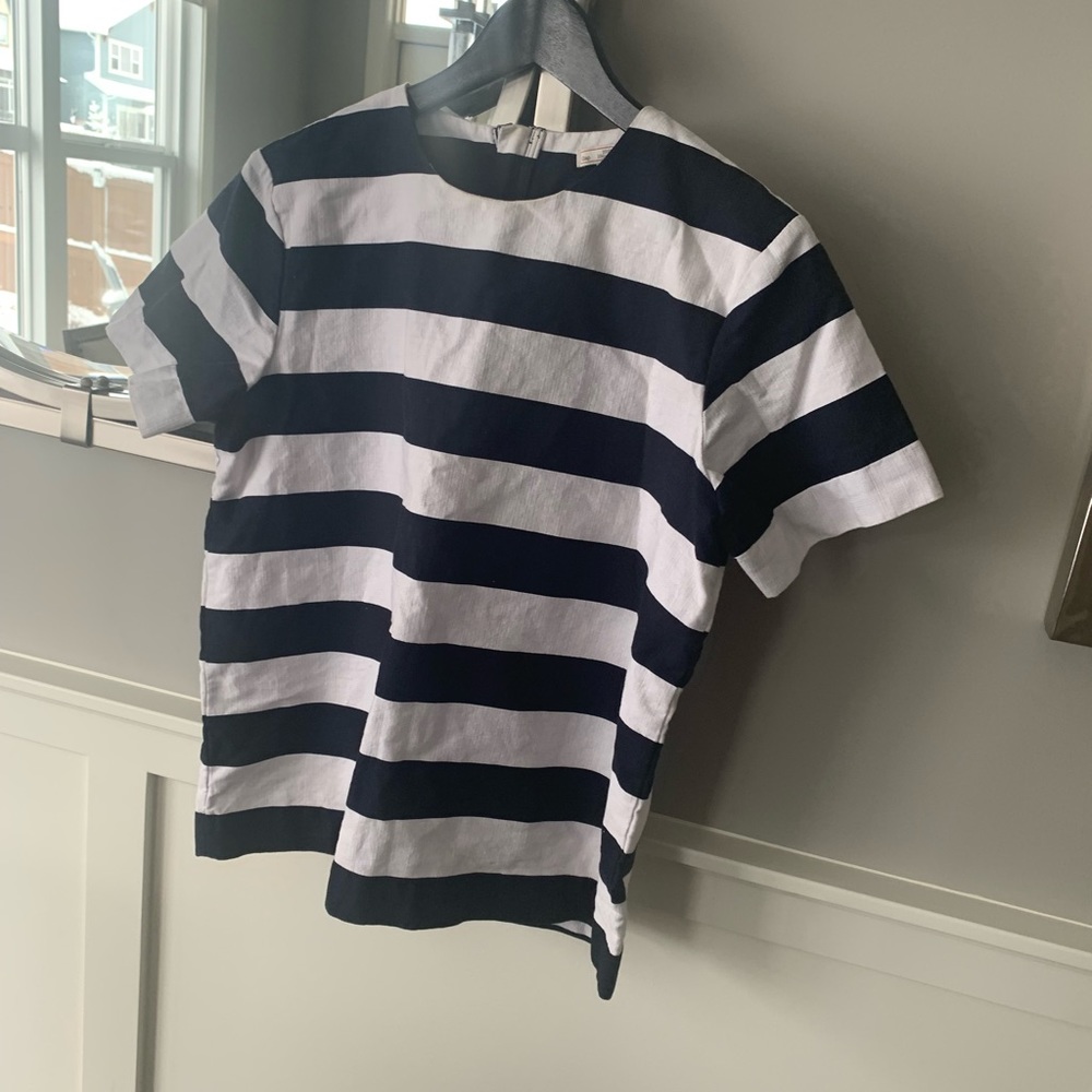 Sturdy cotton striped short sleeve top from The Gap.